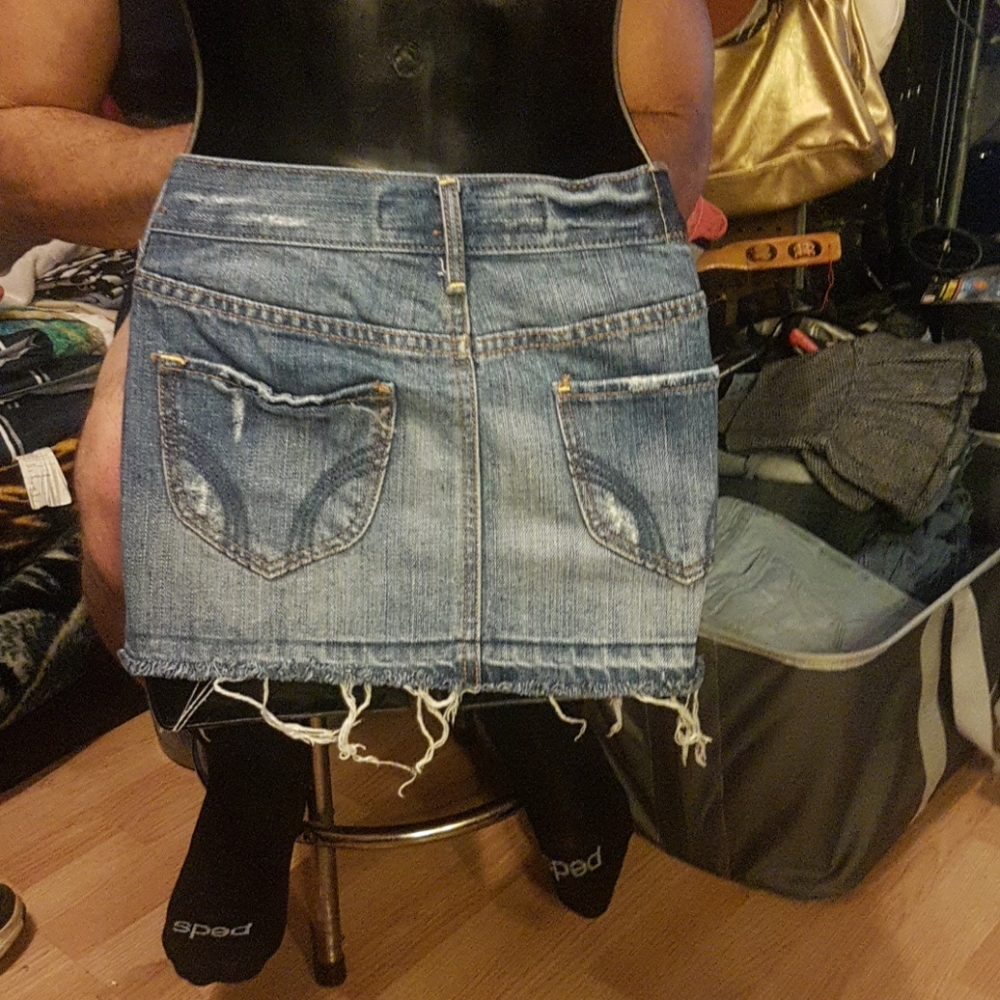 Skirt - Picture 2 of 2
